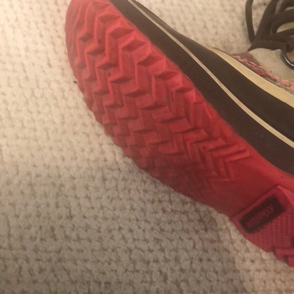 EUC SOREL FUR LINED WINTER BOOTS - Picture 6 of 8